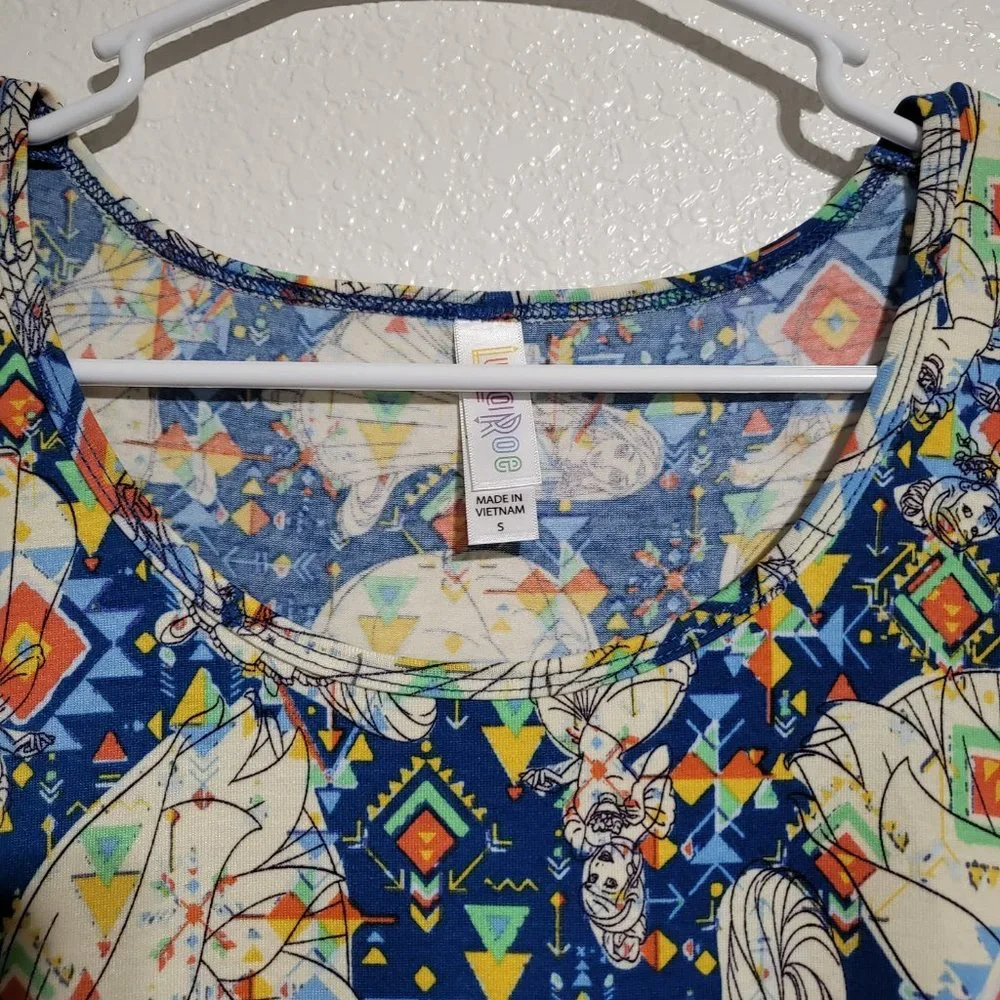 Disney Princesses Lularoe Perfect Tee‎ Shirt All Over Print Short Sleeves Top